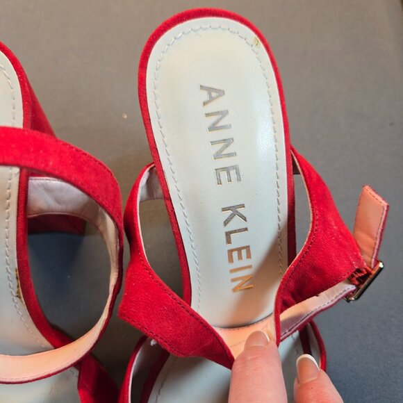 Anne Klein Red Suede Platform Block Heel Sandals Size 9 - Picture 7 of 12